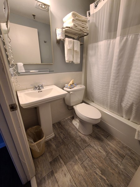 King Room - Non-Smoking Photo 2